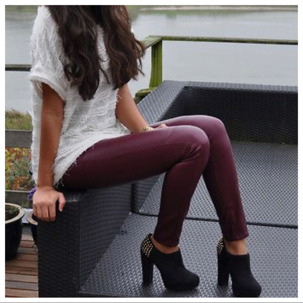 HIGH WAIST BURGUNDY FAUX LEATHER LEGGINGS